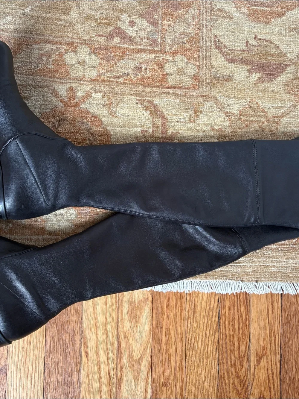 Stuart Weitzman 